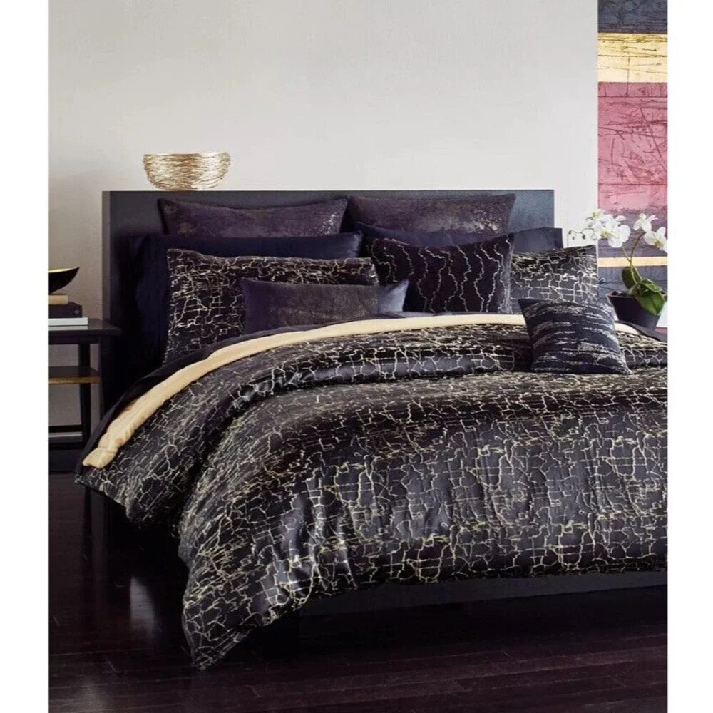 Donna Karan Black Onyx Full/Queen Duvet Cover + 2 Standard Shams + 2 Euro Shams